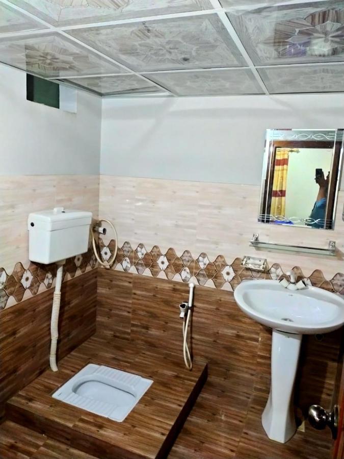 Karachi Motel Buitenkant foto