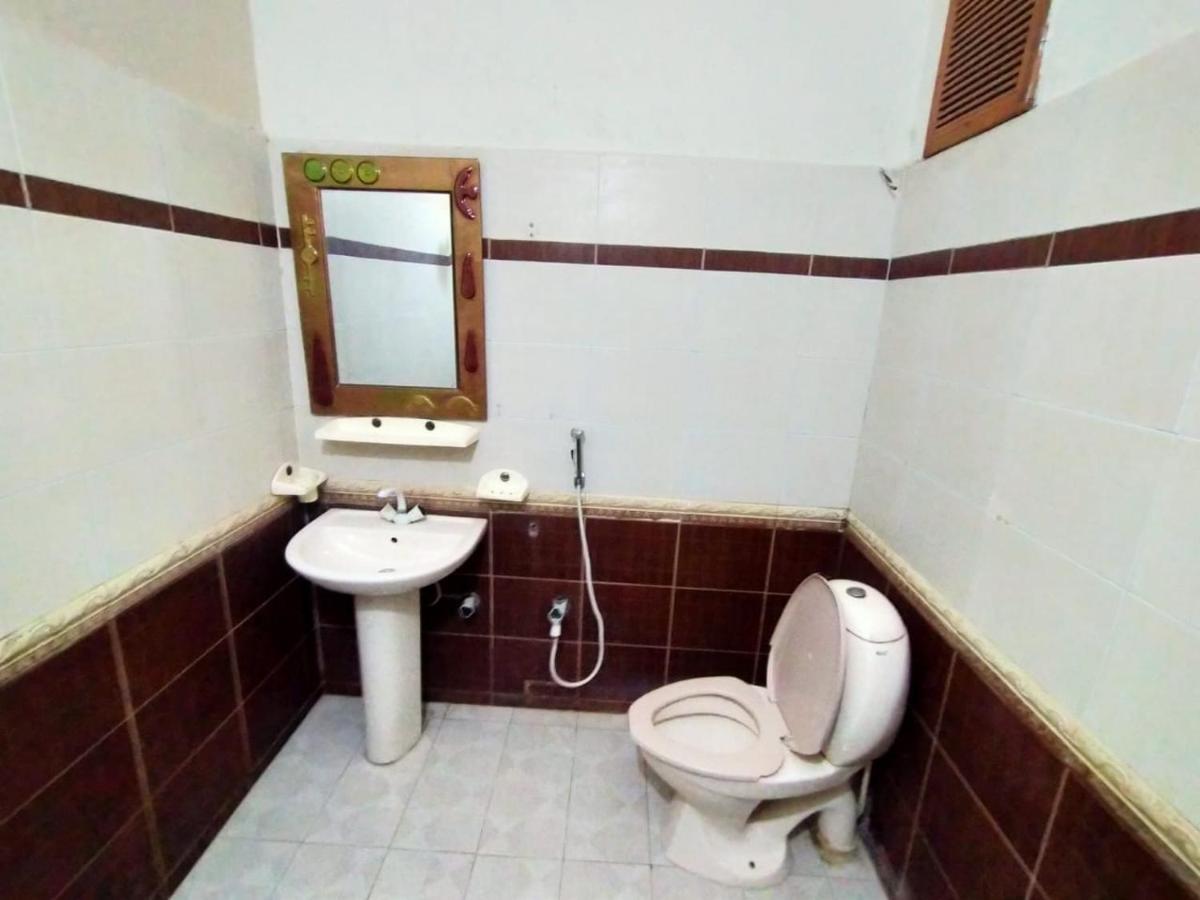 Karachi Motel Buitenkant foto